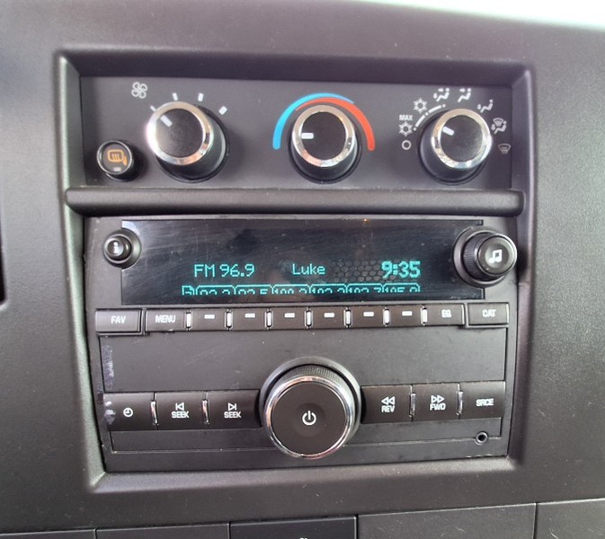 2022 Gmc Savana Cargo 2500 photo 12