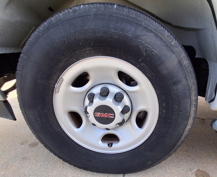 2022 Gmc Savana Cargo 2500 photo 17