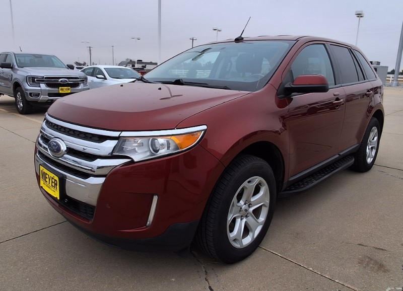 2014 Ford Edge SEL photo 4
