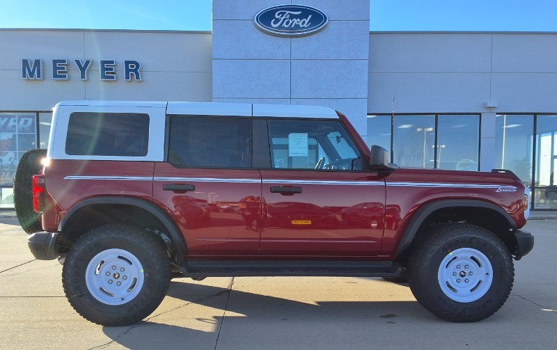2025 Ford Bronco 4-Door Heritage Editon's photo