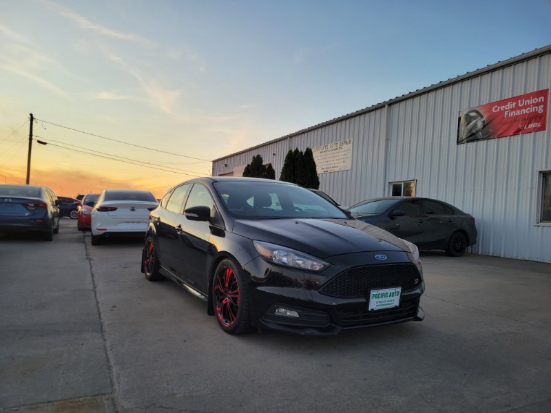 Used 2018 Ford Focus ST