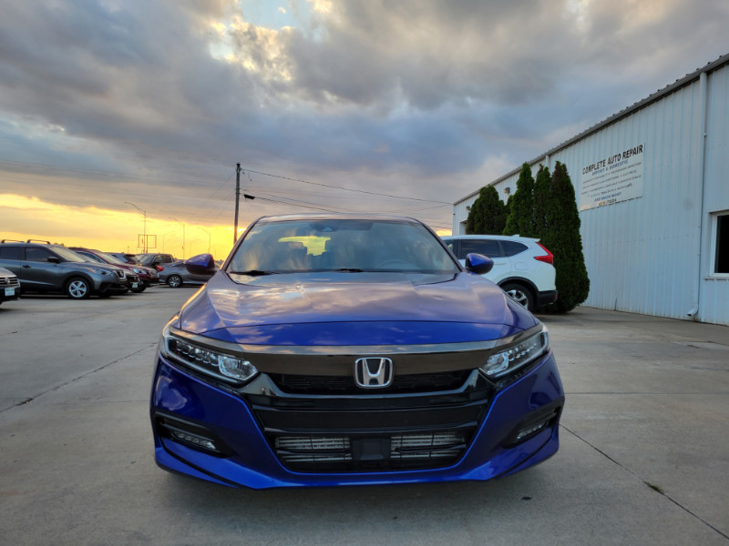 2020 Honda Accord Sport 1.5T photo 2