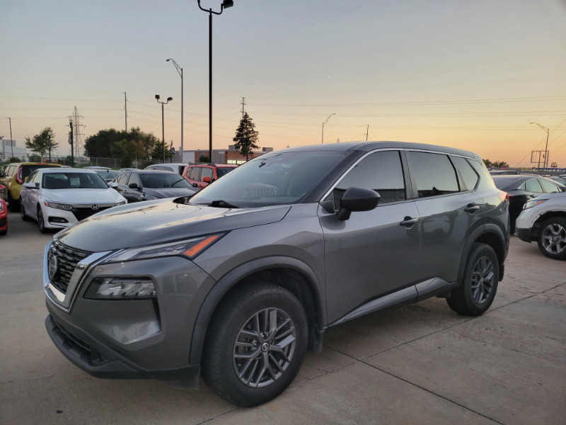 2021 Nissan Rogue S photo 2
