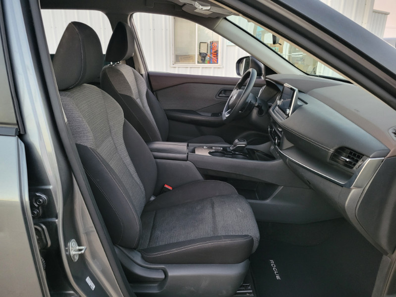 2021 Nissan Rogue S photo 21