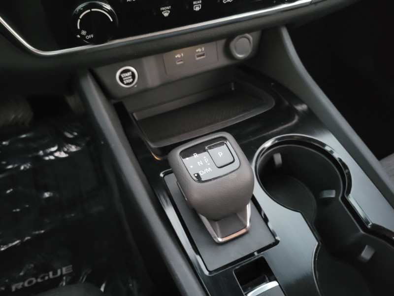 2021 Nissan Rogue S photo 25