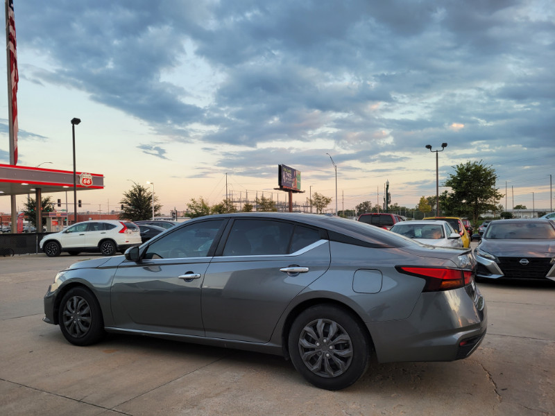 2020 Nissan Altima 2.5 S photo 5