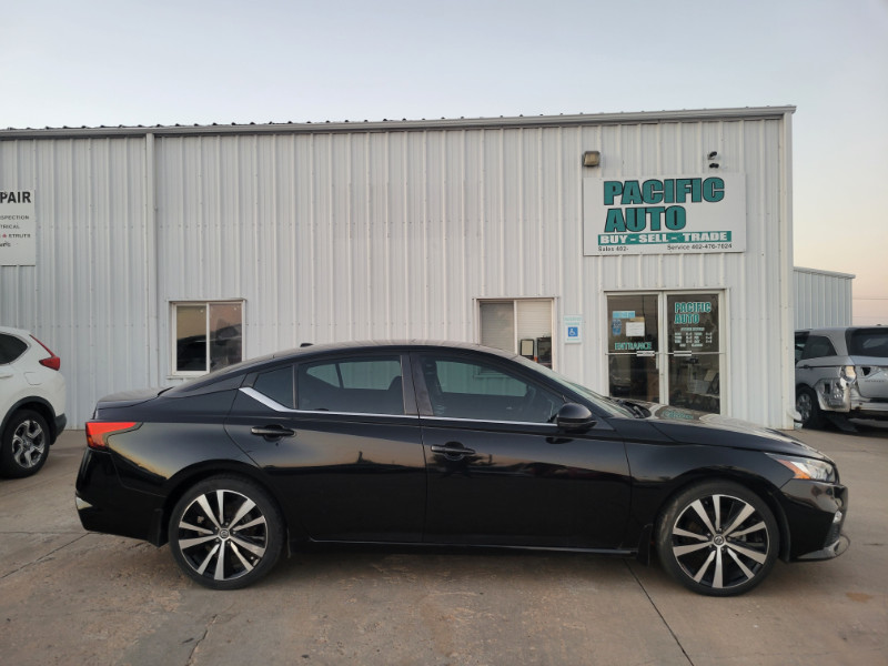 2020 Nissan Altima 2.5 SR photo 8