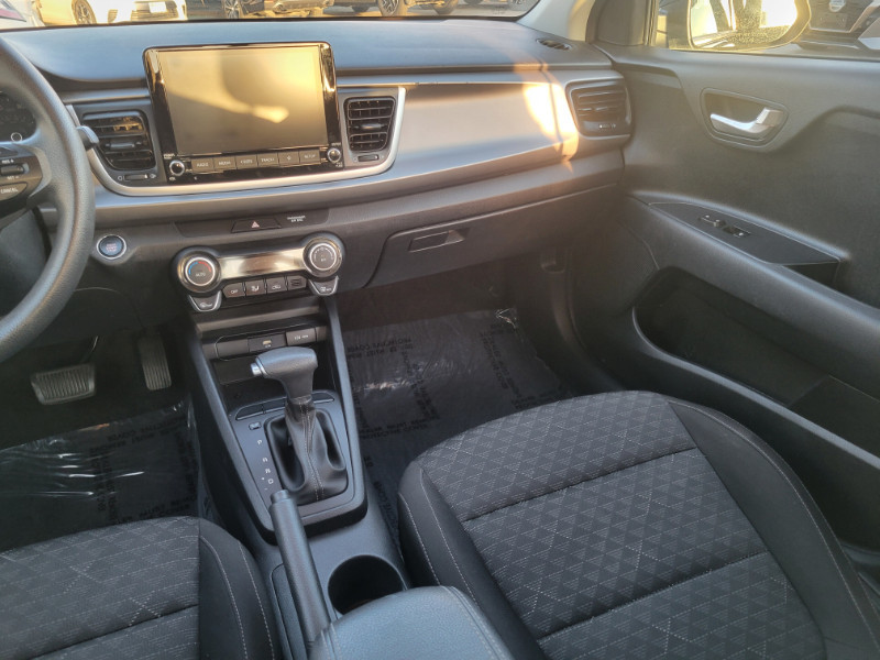 2022 Kia Rio S photo 23