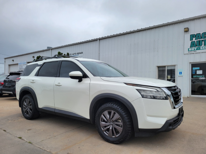 Used 2022 Nissan Pathfinder SV