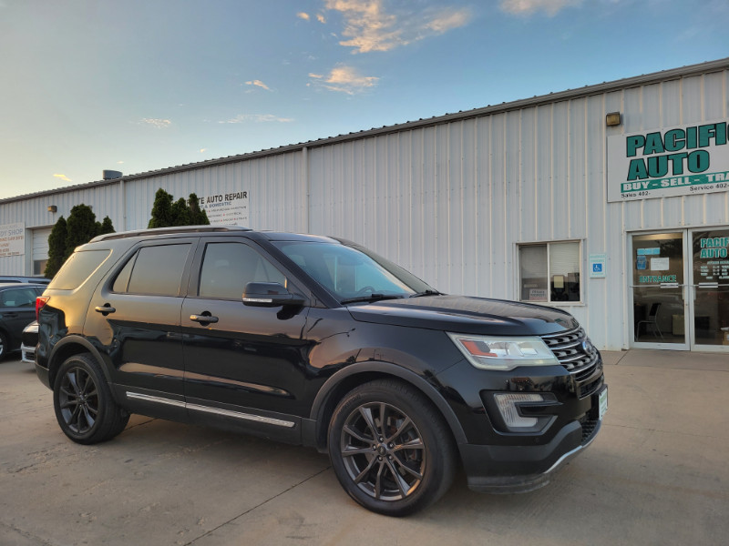 Used 2017 Ford Explorer XLT