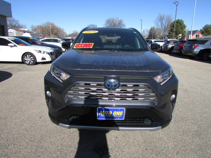 2019 Toyota RAV4 XSE photo 2