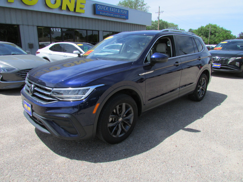 2023 Volkswagen Tiguan 2.0T SE's photo