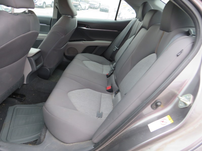 2018 Toyota Camry L photo 3