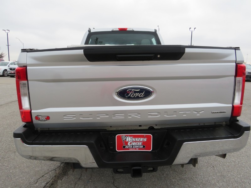 2017 Ford F-250 XL photo 3