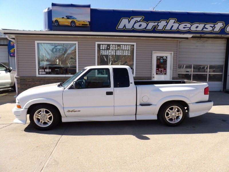 2003 Chevrolet S10 LS Truck Beatrice NE Northeast Auto