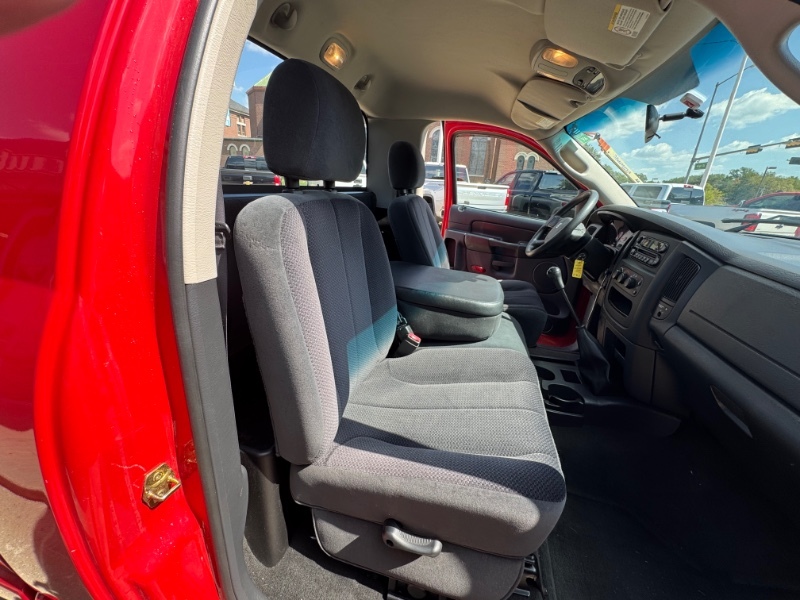 2004 Dodge Ram 3500 SLT photo 15