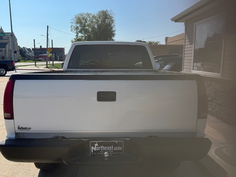 1990 Chevrolet Silverado photo 3