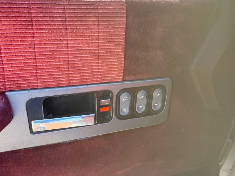 1990 Chevrolet Silverado photo 4