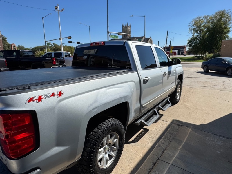 2015 Chevrolet Silverado 1500 LT photo 4