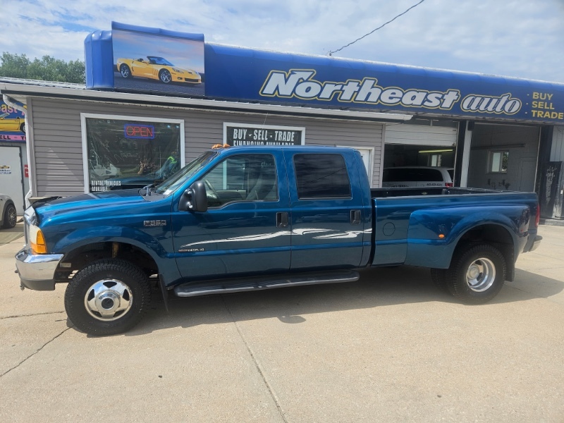 Used 2000 Ford Super Duty F-350 DRW Lariat