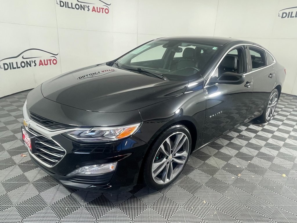 2023 Chevrolet Malibu 2LT photo 2