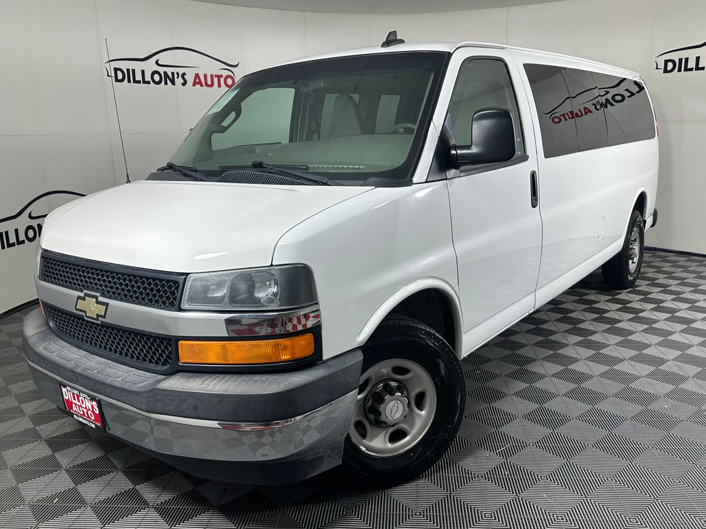 2017 Chevrolet Express 3500 LS Extended's photo