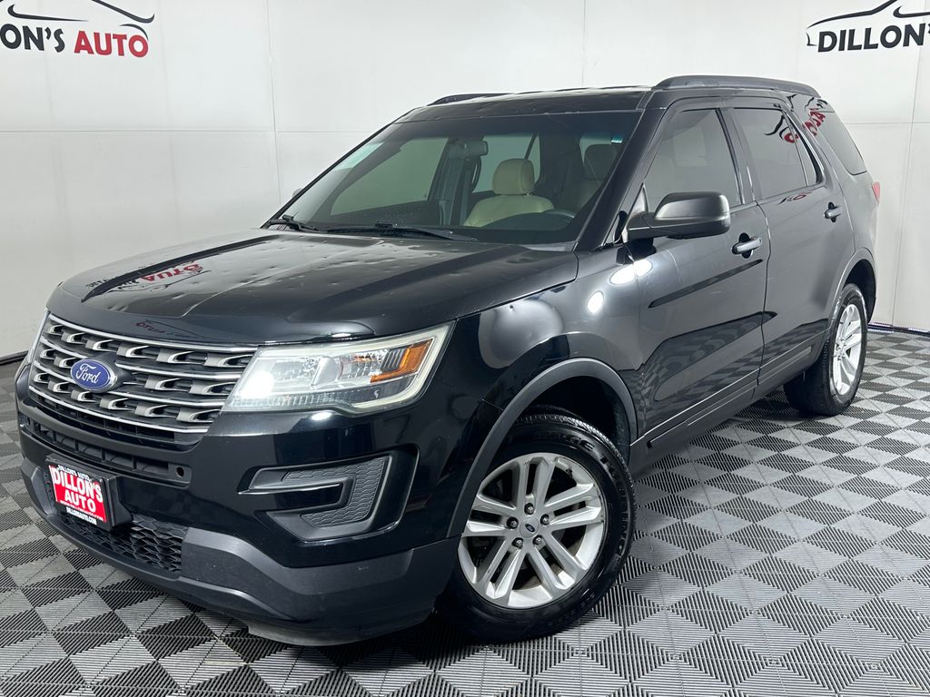 2017 Ford Explorer Base 4WD's photo