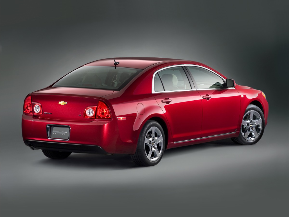 2010 Chevrolet Malibu's photo