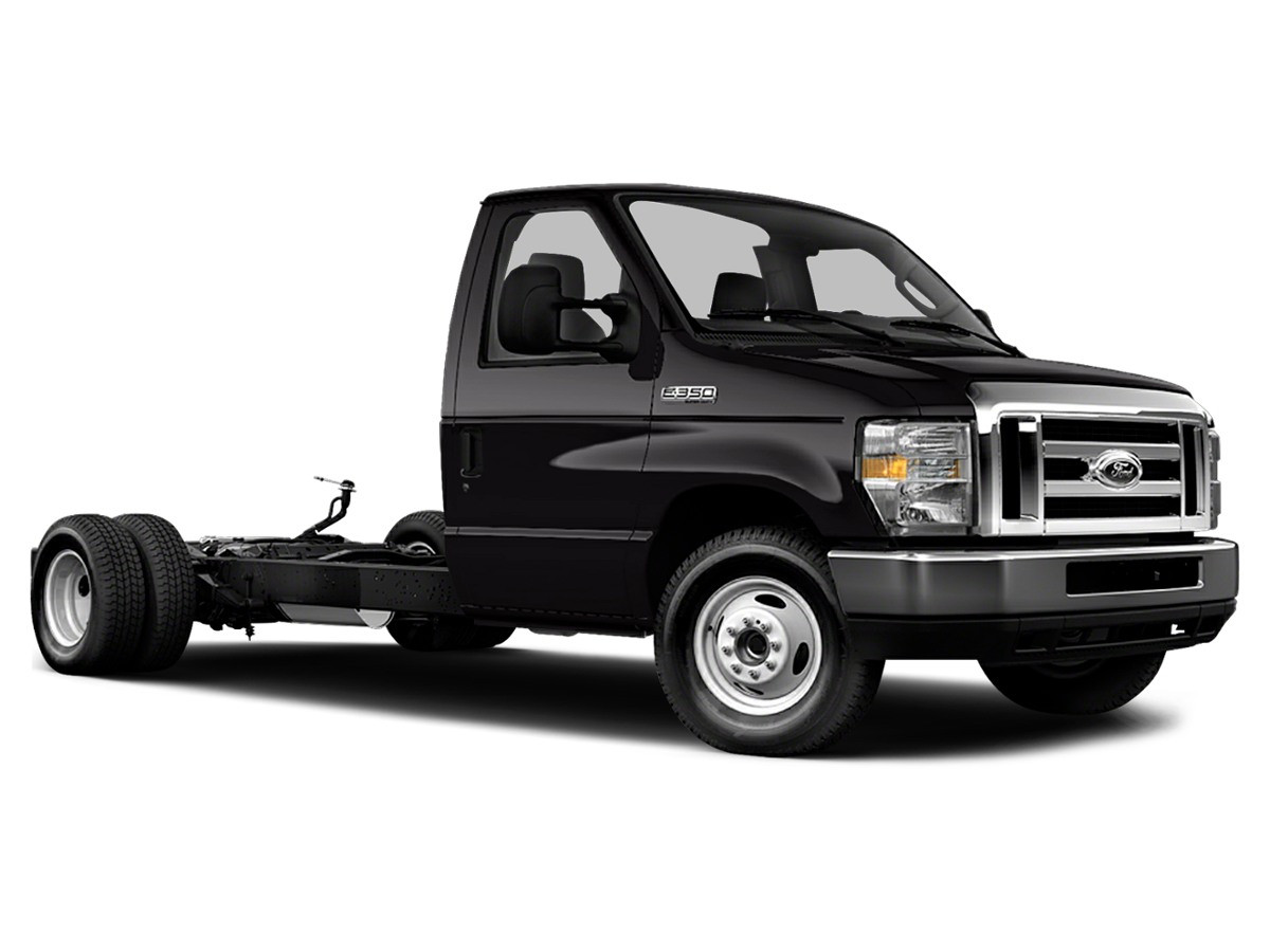 2015 Ford E-Series DRW E-450 Super Duty 158 in WB's photo